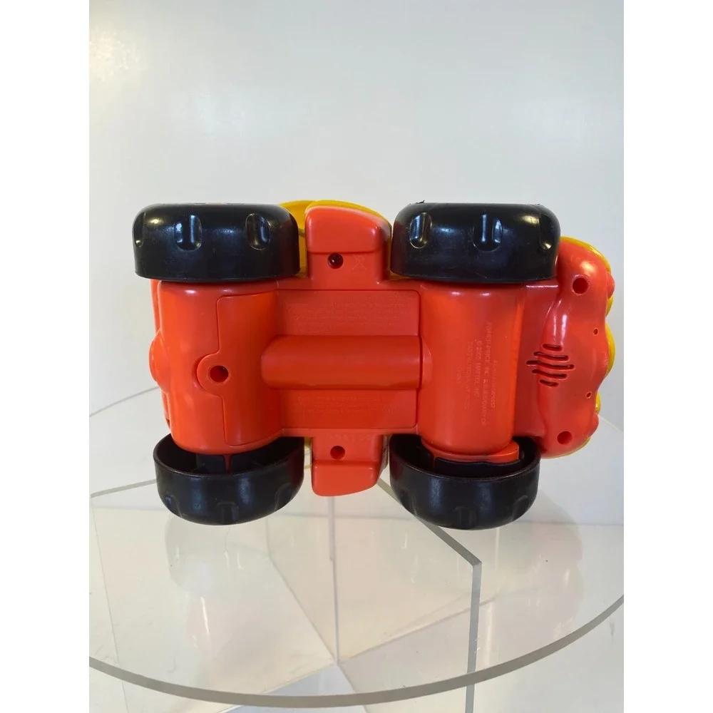 FISHER PRICE LITTLE PEOPLE LIL MOVERS DUMP TRUCK & MAN
